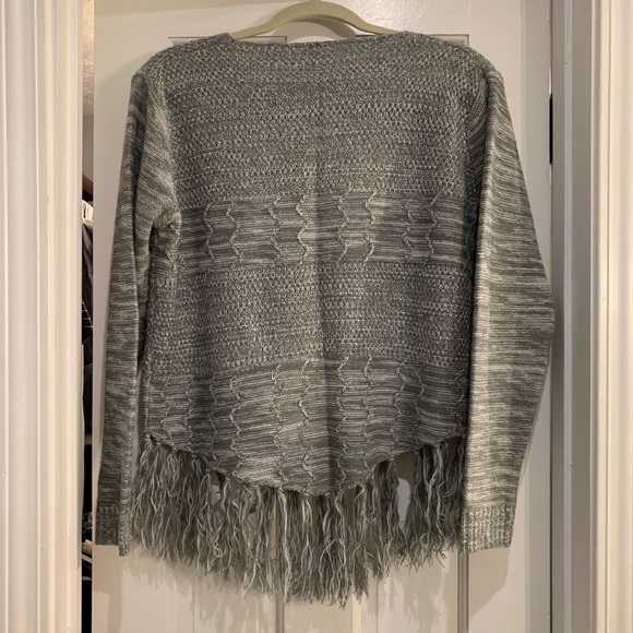 🎉HP🎉 OnTwelfth Grey Fringe Sweater - Picture 6 of 6